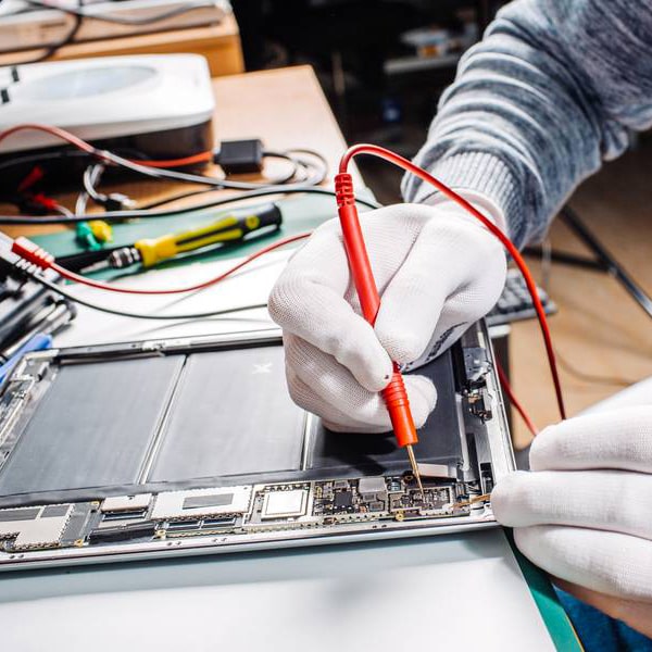Processi di Ricondizionamento 2 HARDWARE - Refurbis